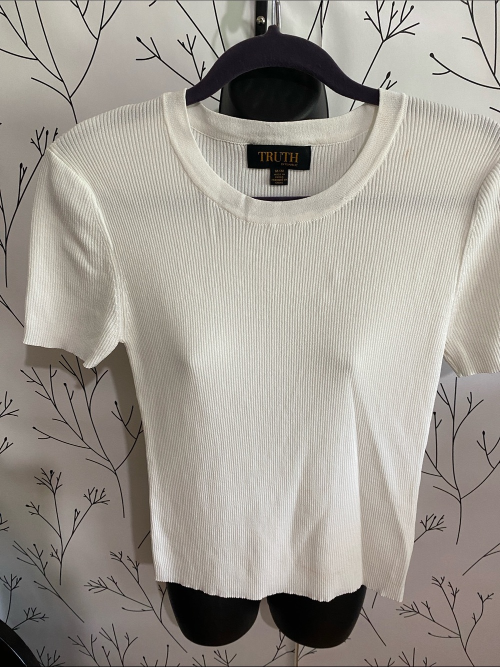 Truth Classic Ribbed Short-Sleeve in white